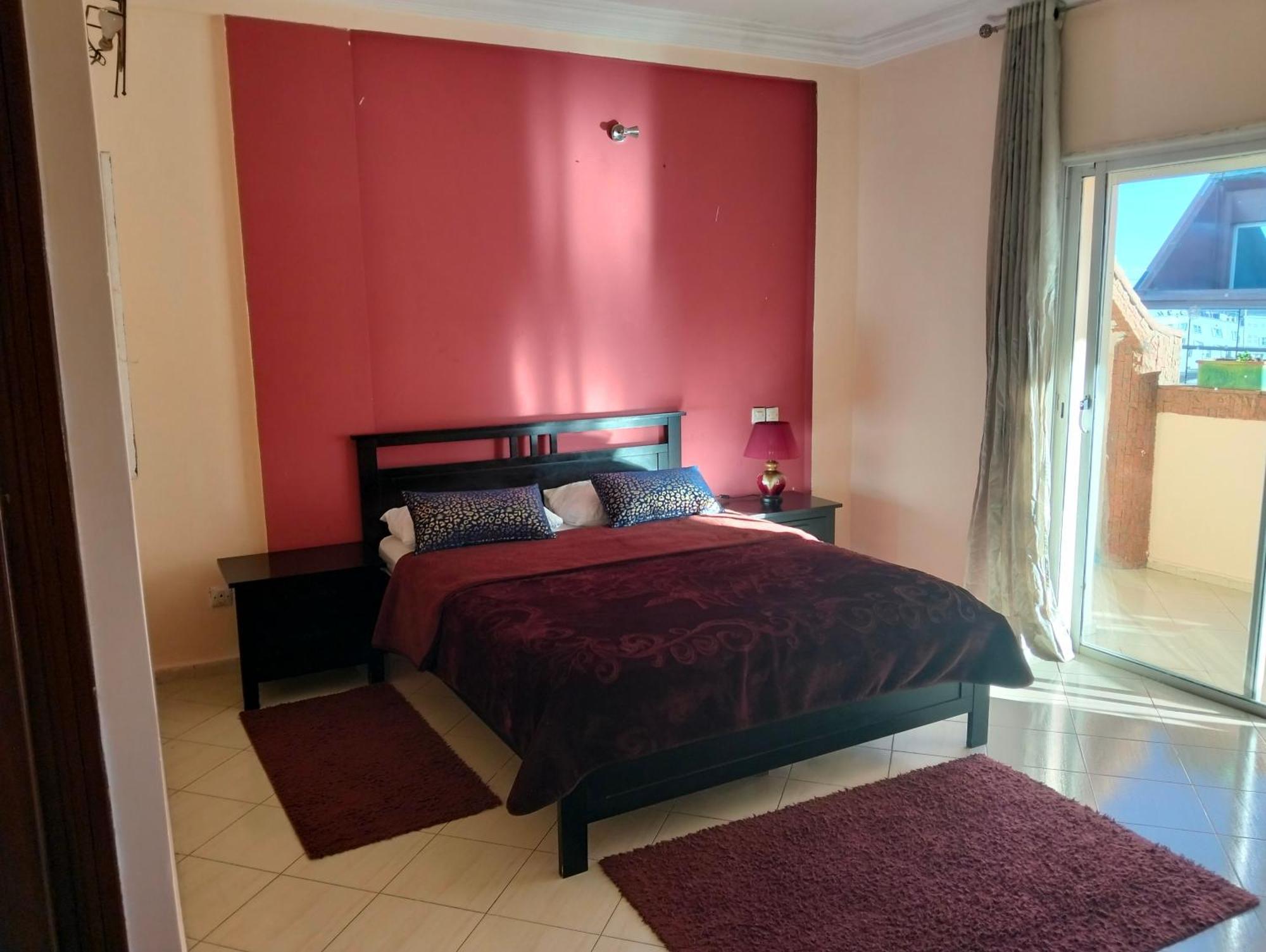 Appart Najia Au Centre Kenitra Avec Grande Terrasse Exterior foto