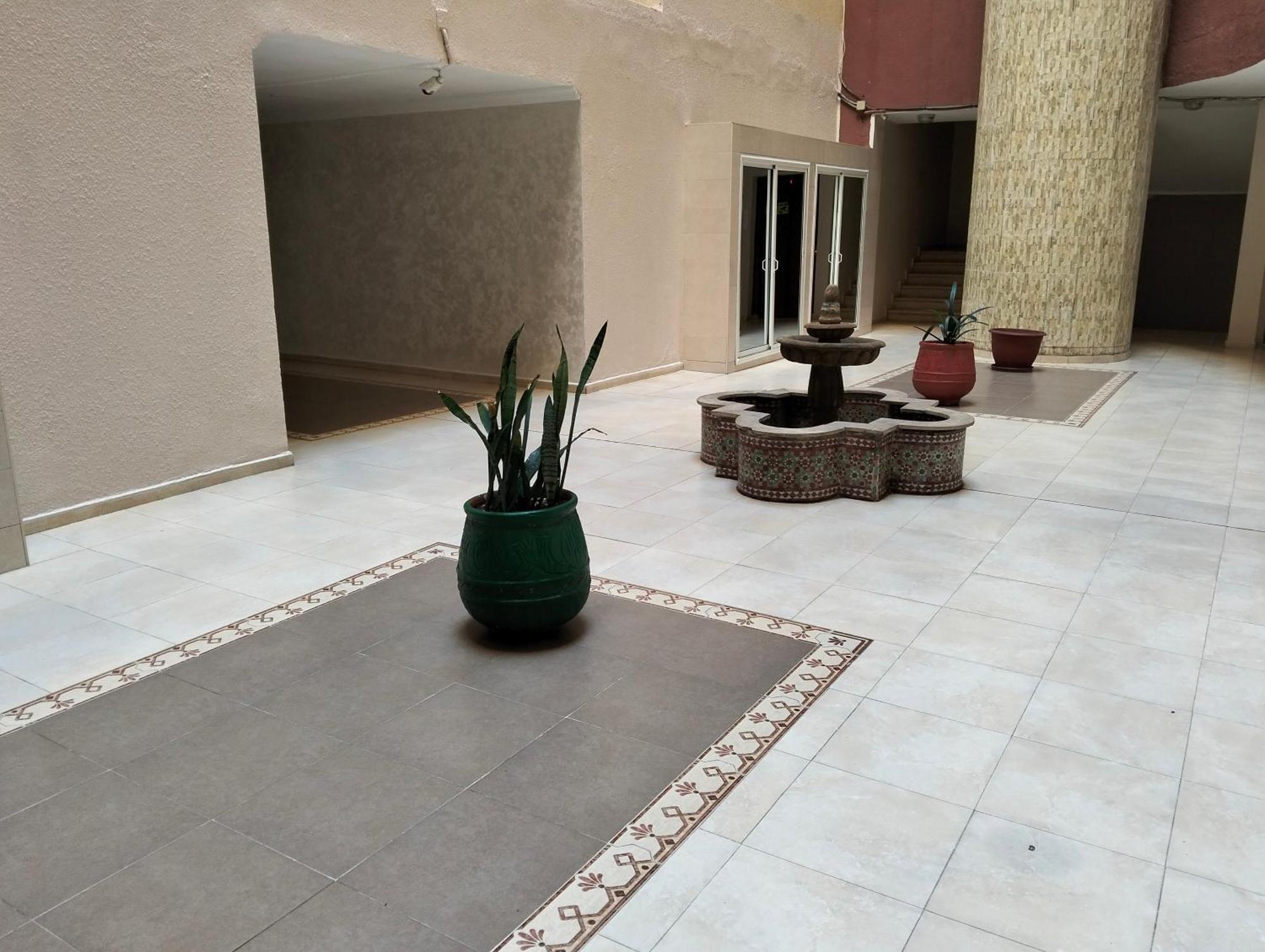 Appart Najia Au Centre Kenitra Avec Grande Terrasse Quarto foto
